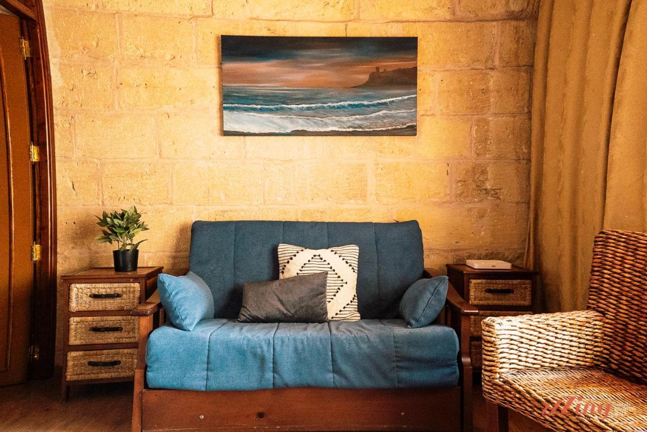 ויקטוריה A Holiday Home Duplex In A Gozo Village Square מראה חיצוני תמונה